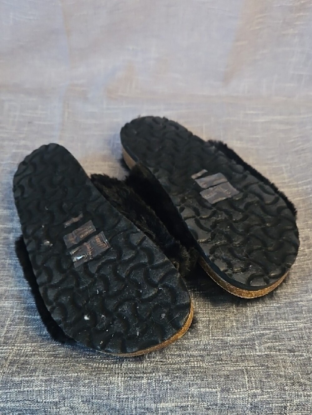 Women's Black Fuzzy Double-Buckle Slide Sandals - Picture 5 of 5